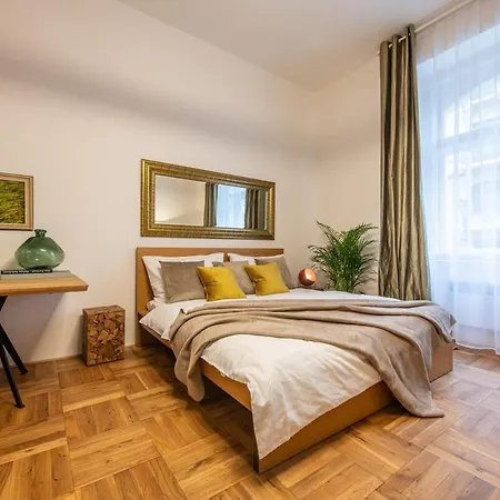Stylish Renovated Apartamento *