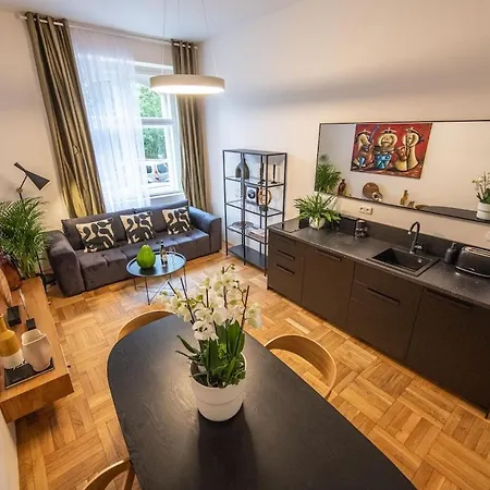 Stylish Renovated * Florença
